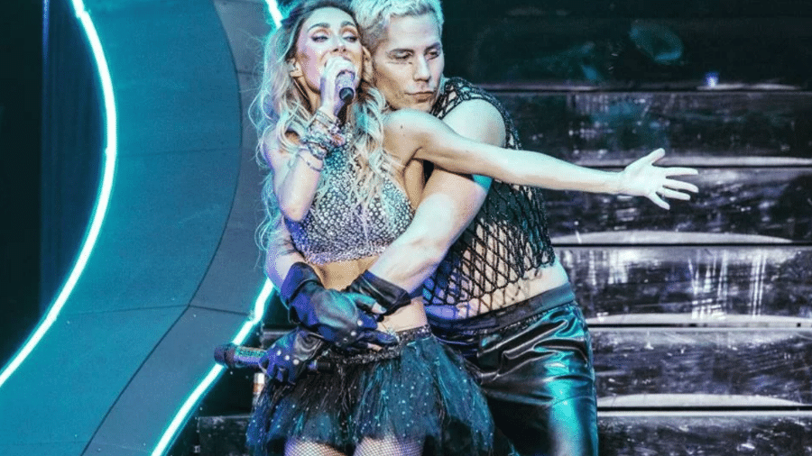 Anahí e Christian em show do RBD