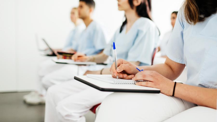Educação em dor é pouco abordada na graduação das universidades, dizem professores Educação em dor é pouco abordada na graduação das universidades, dizem professores
