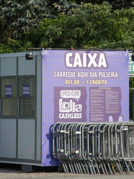 Caixas para recarga - Débora Klempous/UOL - Débora Klempous/UOL