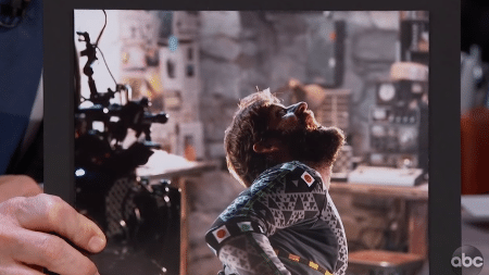 John Krasinski usa roupa especial para filme o monstro de "Um Lugar Silencioso" - Reprodução