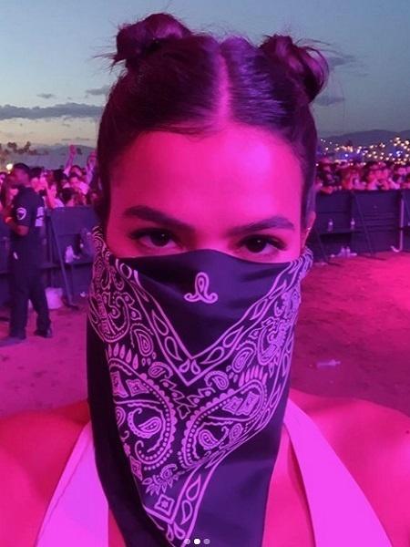 Bruna Marquezine usa máscara em festival Coachella - Reprodução/Instagram