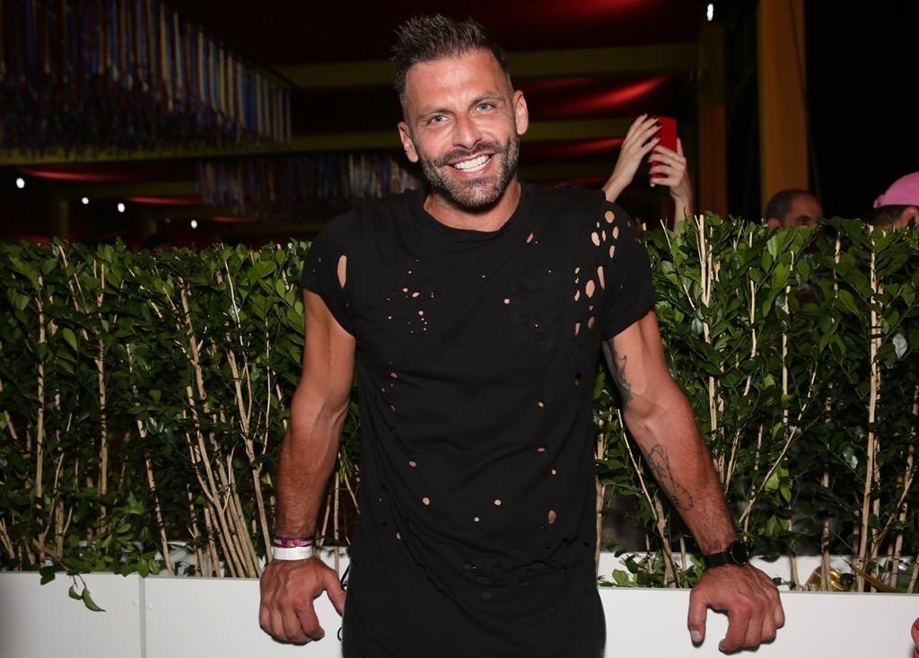 Henri Castelli no CarnaUOL 2020 - Iwi Onodera/UOL