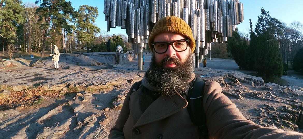 O designer Daniel Motta vive em Helsinque, na Finlândia, o ponto da Europa ocidental mais próximo da Ásia - Arquivo pessoal
