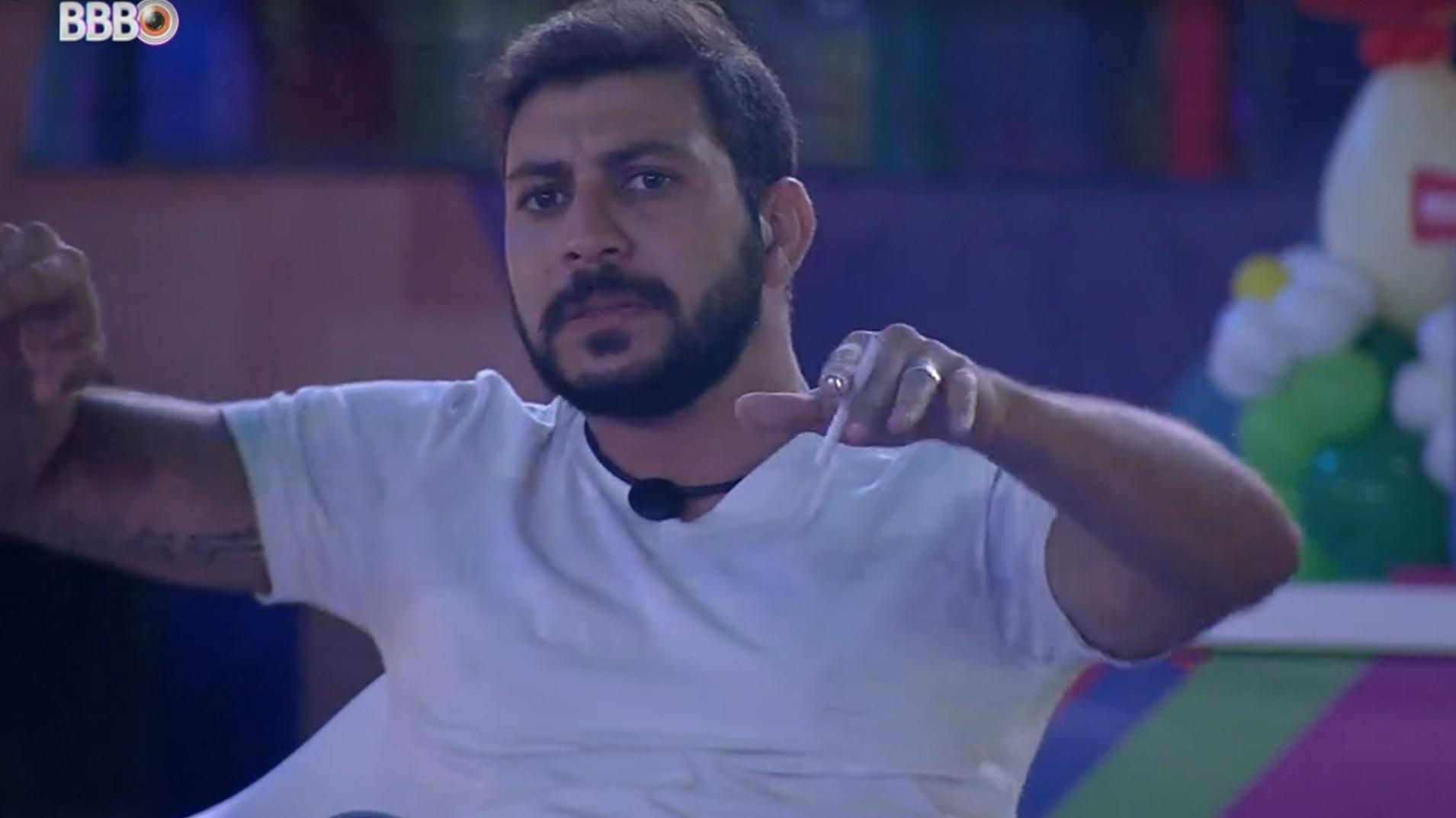 BBB 21: Caio na festa da Viih Tube - Reprodução/Globoplay