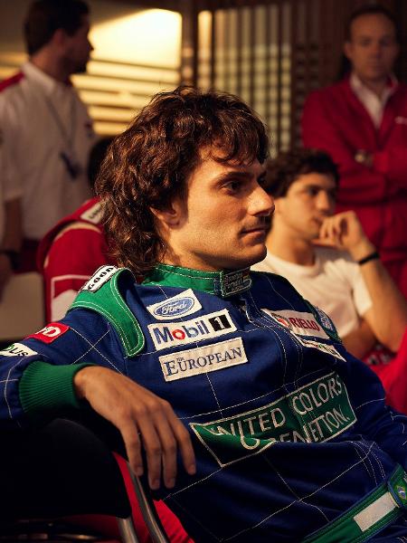 Hugo Bonemer interpreta Nelson Piquet em "Senna"