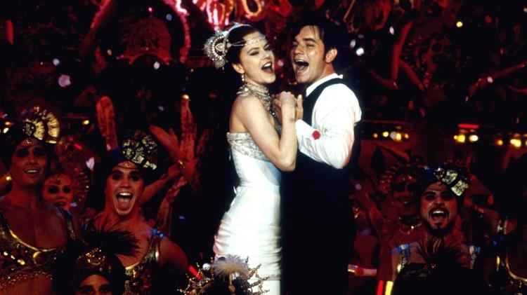 Cena do filme "Moulin Rouge: Amor em Vermelho" (2001), de Baz Luhrmann - Reprodução - Reprodução