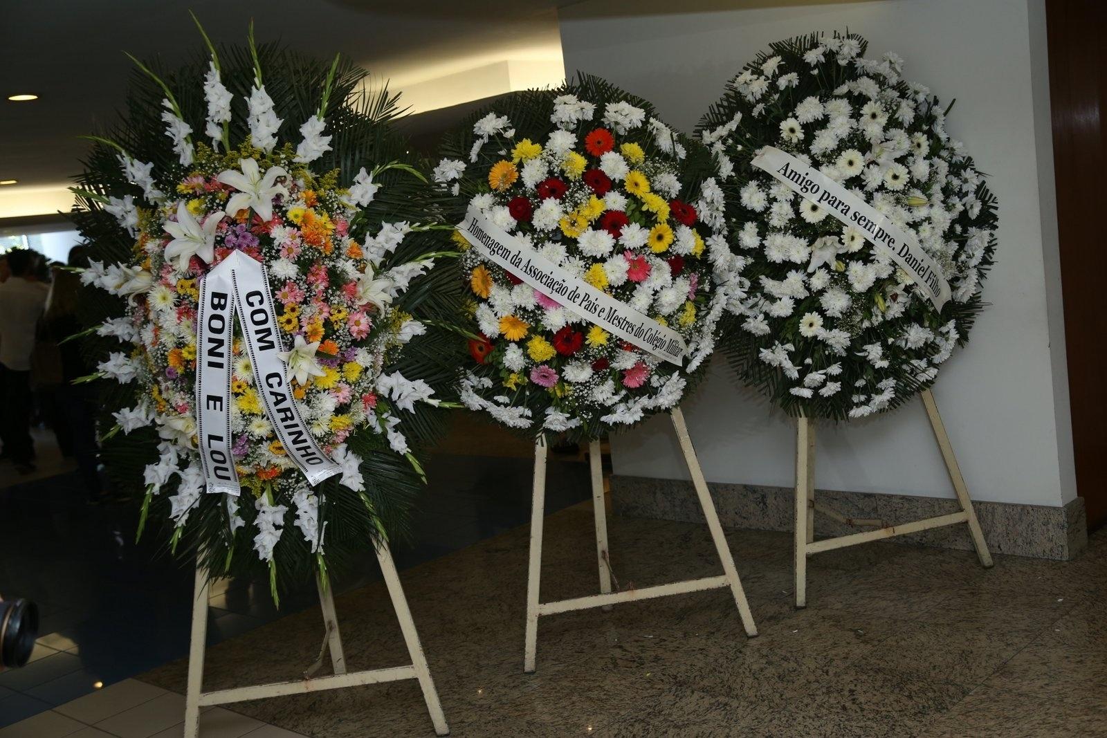 Amigos, familiares e fãs vão ao velório do humorista Agildo Ribeiro - Marcos Ferreira/Brazil News