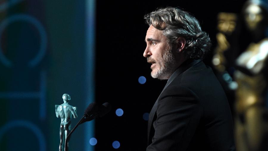 19.01.2020 - Joaquin Phoenix discursa ao vencer o SAG Award de melhor ator por Coringa - Getty Images for Turner