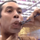 BBB 21: Na manhã seguinte à eliminação de Sarah, Gilberto levantou, fez a barba e voltou a dormir. - Reprodução, Globoplay