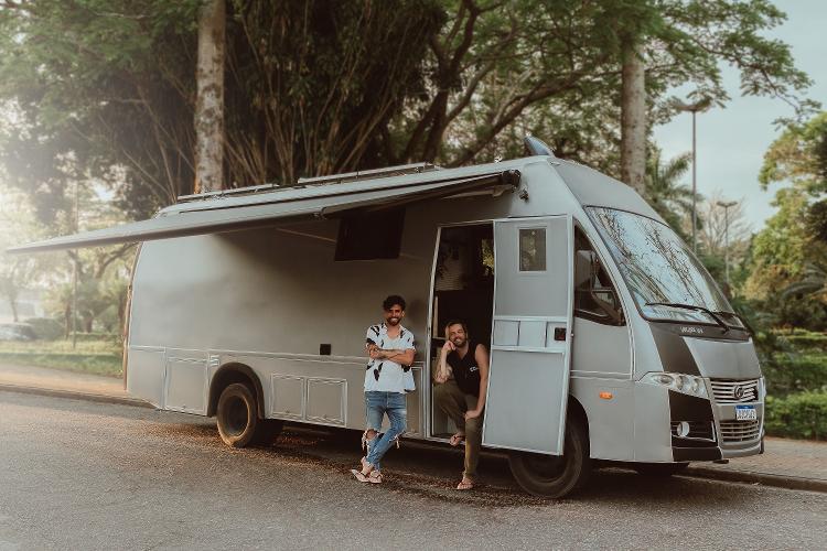 Meu apê - ônibus Brasil - Alasca - Acervo pessoal - Acervo pessoal