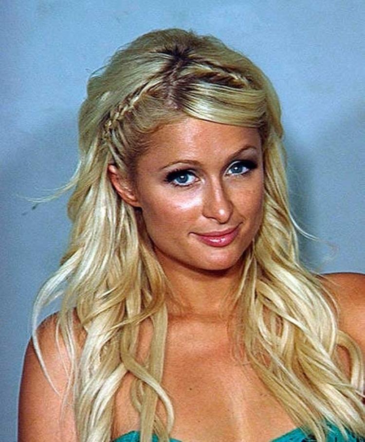 Paris Hilton: Atriz foi presa por posse de drogas e dirigir sob efeito de entorpecentes