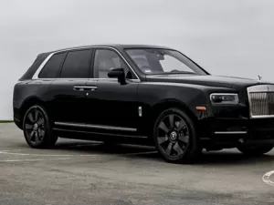 Concessionária entrega Rolls-Royce de R$ 2,3 milhões a ladrões por engano