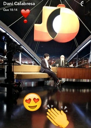 Dani Calabresa aplaude entrevista do marido, Marcelo Adnet, a Jô Soares - Reprodução/Snapchat/calabresago - Reprodução/Snapchat/calabresago