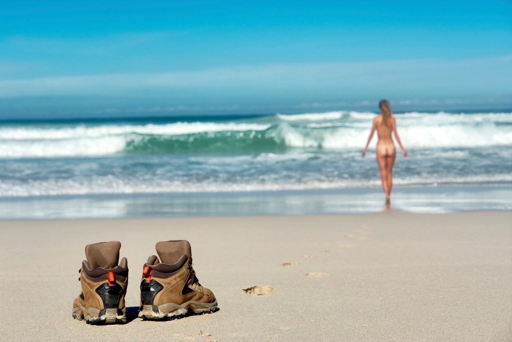 nudismo - teste - Thinkstock