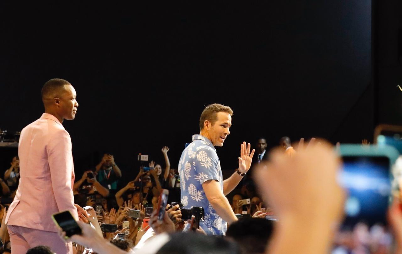 Ryan Reynolds, Adria Arjona, Mélanie Laurent, Corey Hawkins e Manuel Garcia-Rulfo participaram de painel de Esquadrão 6 na CCXP - Mariana Pekin/UOL