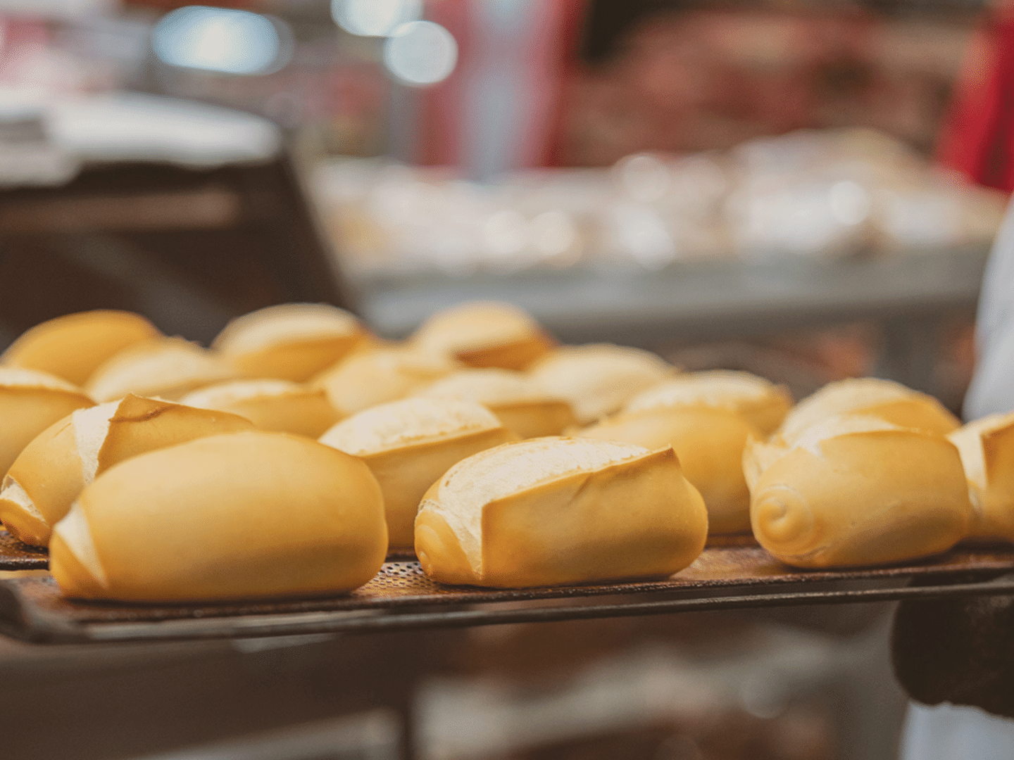 Aprenda a fazer o cinnamon roll, pão doce símbolo da quarentena