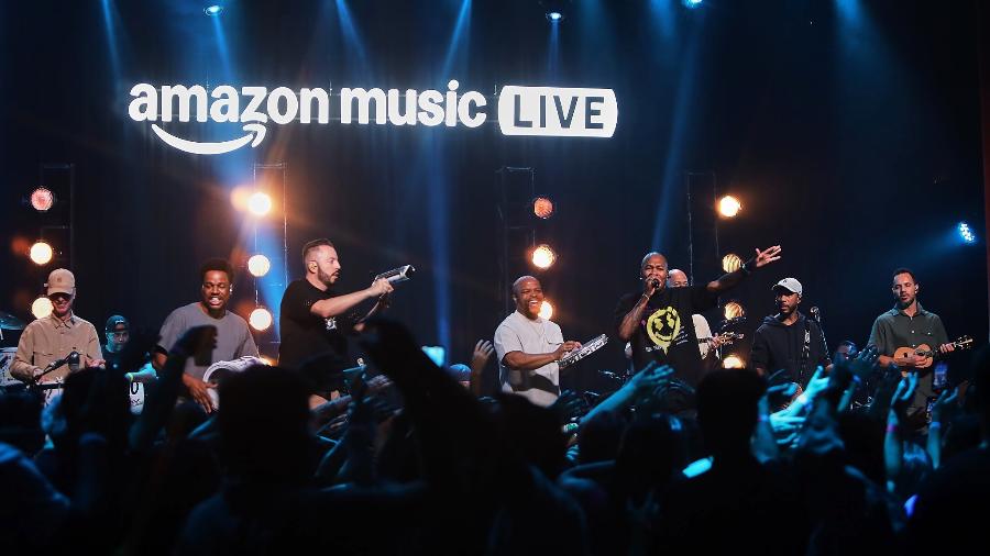 Show da Turma do Pagode que a Amazon Music produziu para exibir após Athletico-PR x Vasco, pela Copa do Brasil - Divulgação