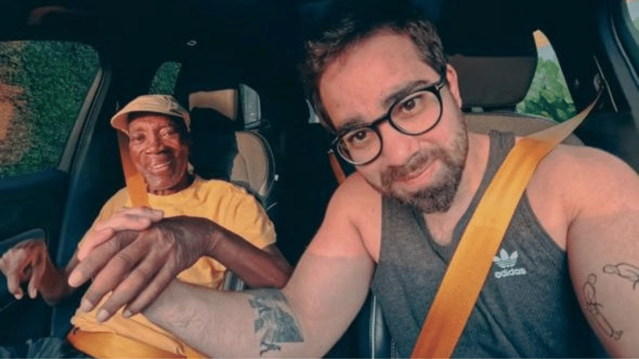 Milton Nascimento aparece em registro raro com filho veja a foto