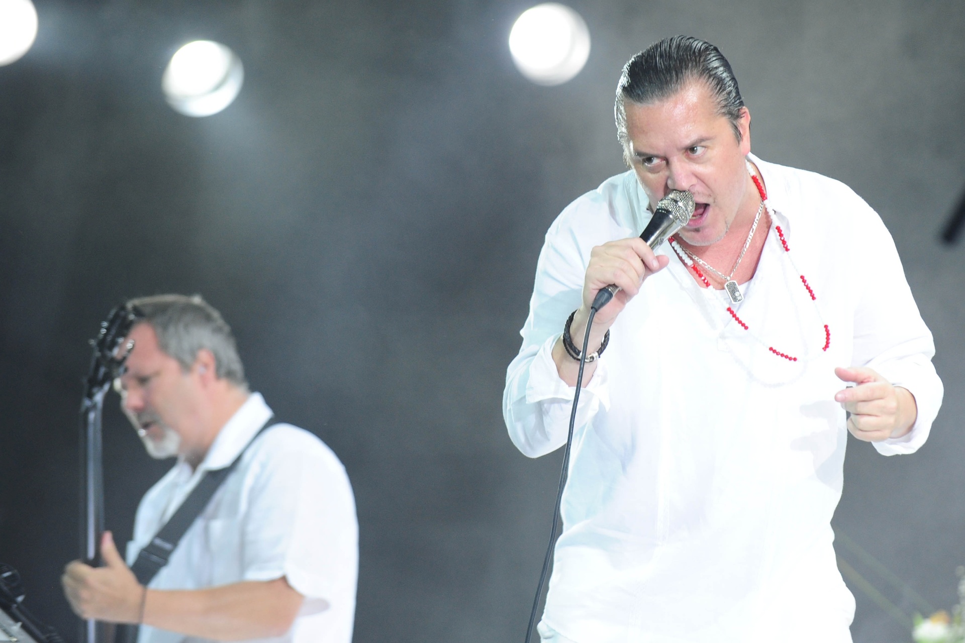 24.set.2015 - A banda Faith No More se apresenta no espaço das Américas em São Paulo, na noite desta quinta-feira, com a formação clássica: Mike Patton nos vocais, Billy Gould no baixo, Roddy Bottum nos teclados, Mike Bordin na bateria e Jon Hudson na guitarra - Junior Lago/UOL
