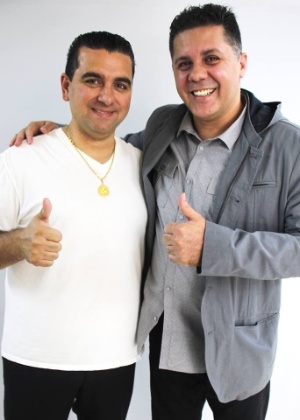 O confeiteiro norte-americano Buddy Valastro e Wendel Bezerra, seu dublador no Brasil - Reprodução/Facebook/Wendel Bezerra