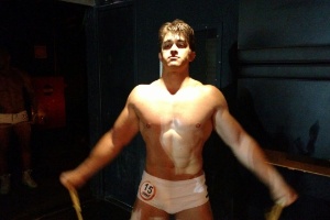 Felipe faz os últimos exercícios antes de se apresentar - Felipe Abílio /UOL - Felipe Abílio /UOL