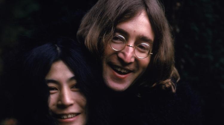 Yoko Ono e John Lennon - Susan Wood/Getty  - Susan Wood/Getty 