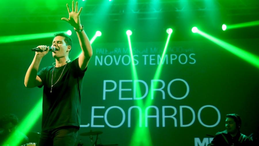Pedro Leonardo canta no lançamento de sua palestra motivacional, "Novos Tempos" - Manuela Scarpa/Brazil News