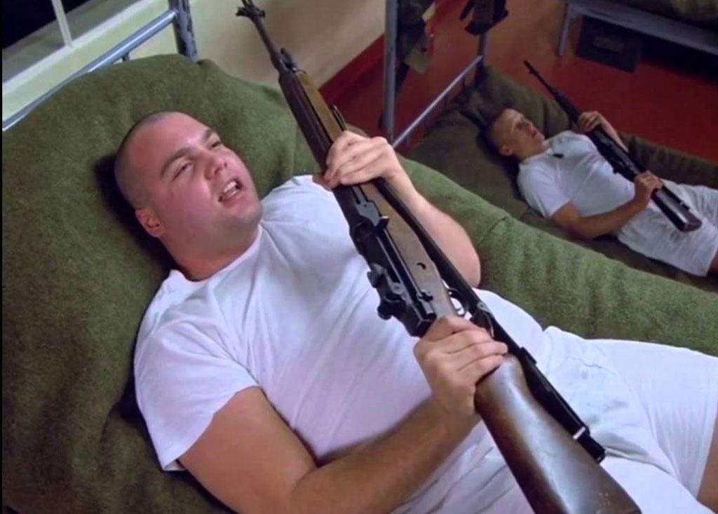 Vincent D'Onofrio em cena de "Nascido para Matar" (1987) - Divulgação