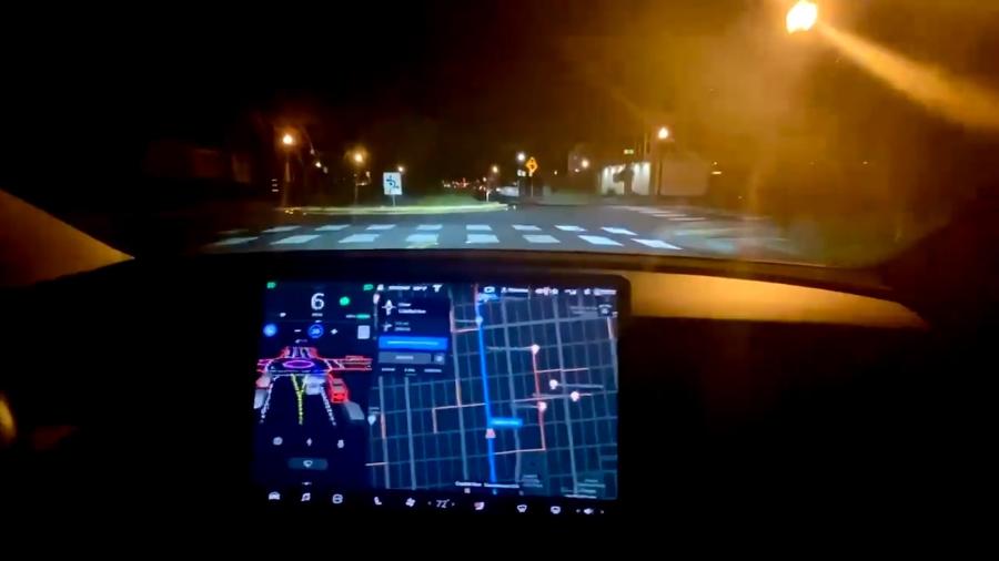 Tesla Full Self-Driving - Divulgação