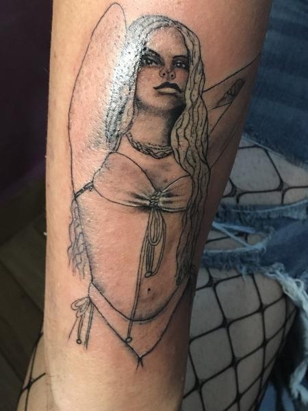 Fã faz tatuagem de Luísa Sonza e viraliza - Reprodução/Twitter