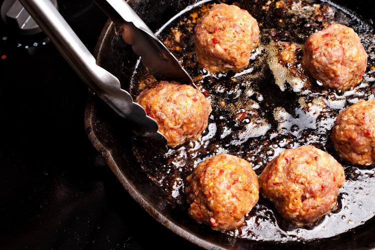 Blend e gordura na medida: os segredos de uma boa almôndega - Getty Images/iStockphoto - Getty Images/iStockphoto