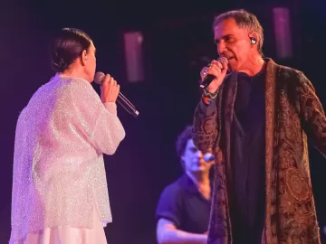 Cantando só clássicos, Antunes e Calcanhotto surpreendem no Coala Festival