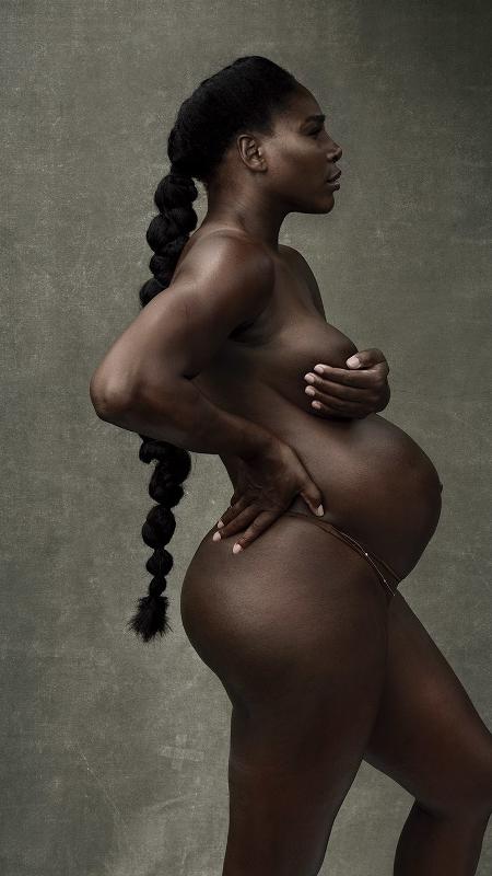 Grávida de seis meses, Serena Williams posa nua e afirma que a gravidez não estava nos seus planos - Reprodução/Annie Leibovitz/VanityFair