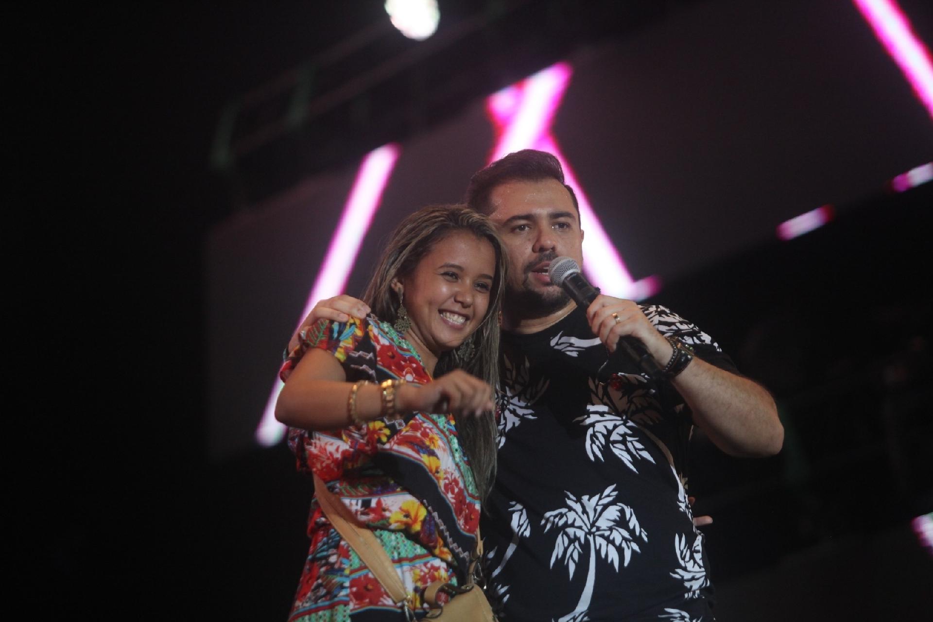 28.dez.2017 - Aviões do Forró se apresenta na primeira noite de shows do Festival Virada em Salvador - André Muzell/Brazil News