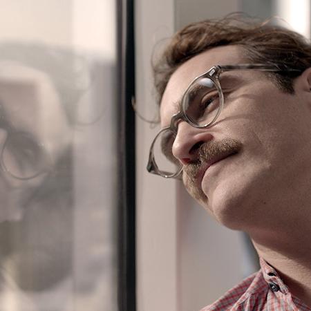 Joaquin Phoenix em cena no filme "Ela" (2013) - Divulgação - Divulgação