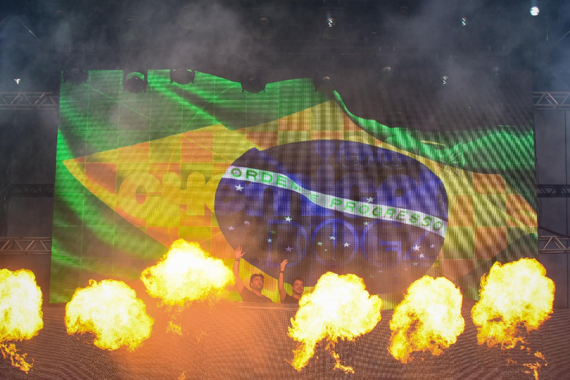 Vitor Kley se apresenta com os duos Chemical Surf e Dubdogz no Lollapalooza - Flavio Moraes/UOL