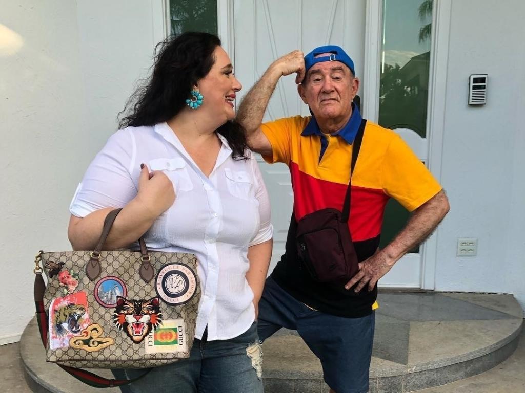 Lilian Aragão e Renato fazem pose para foto no Instagram - Reprodução/Instagram
