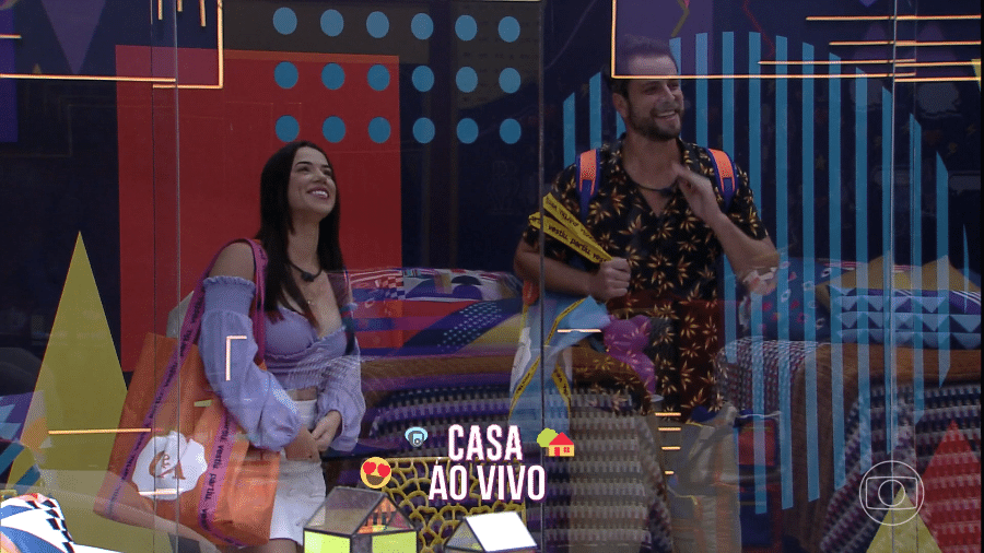 BBB 22: Larissa e Gustavo estão na casa de vidro  - Reprodução/Globoplay