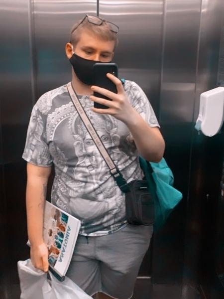 Lucas Matheus Serianni, 26, fez a cirurgia aos 16 anos Lucas Matheus Serianni, 26, fez a cirurgia aos 16 anos