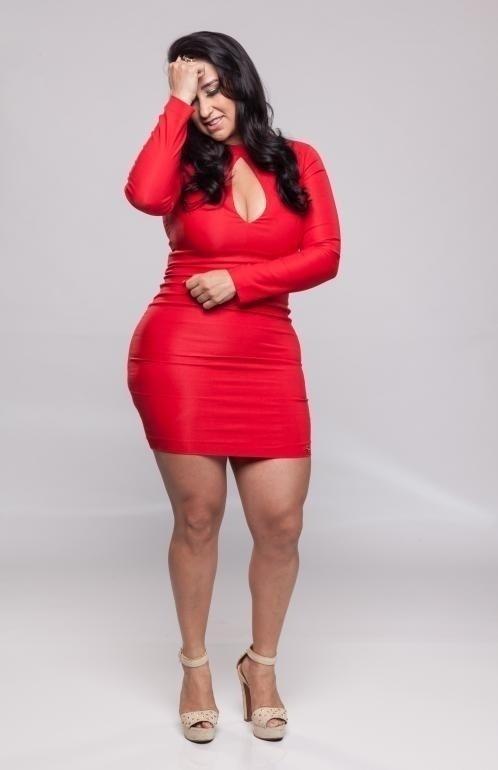 A jornalista Fabíola Gadelha tem 37 anos e fará par com o bailarino Bruno Kimura - Blad Meneghel e Edu Moraes/Record TV