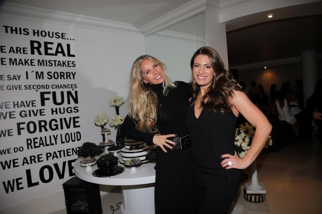 Adriane Galisteu e Elaine Mickely - Marcos Ribas/Brazil News