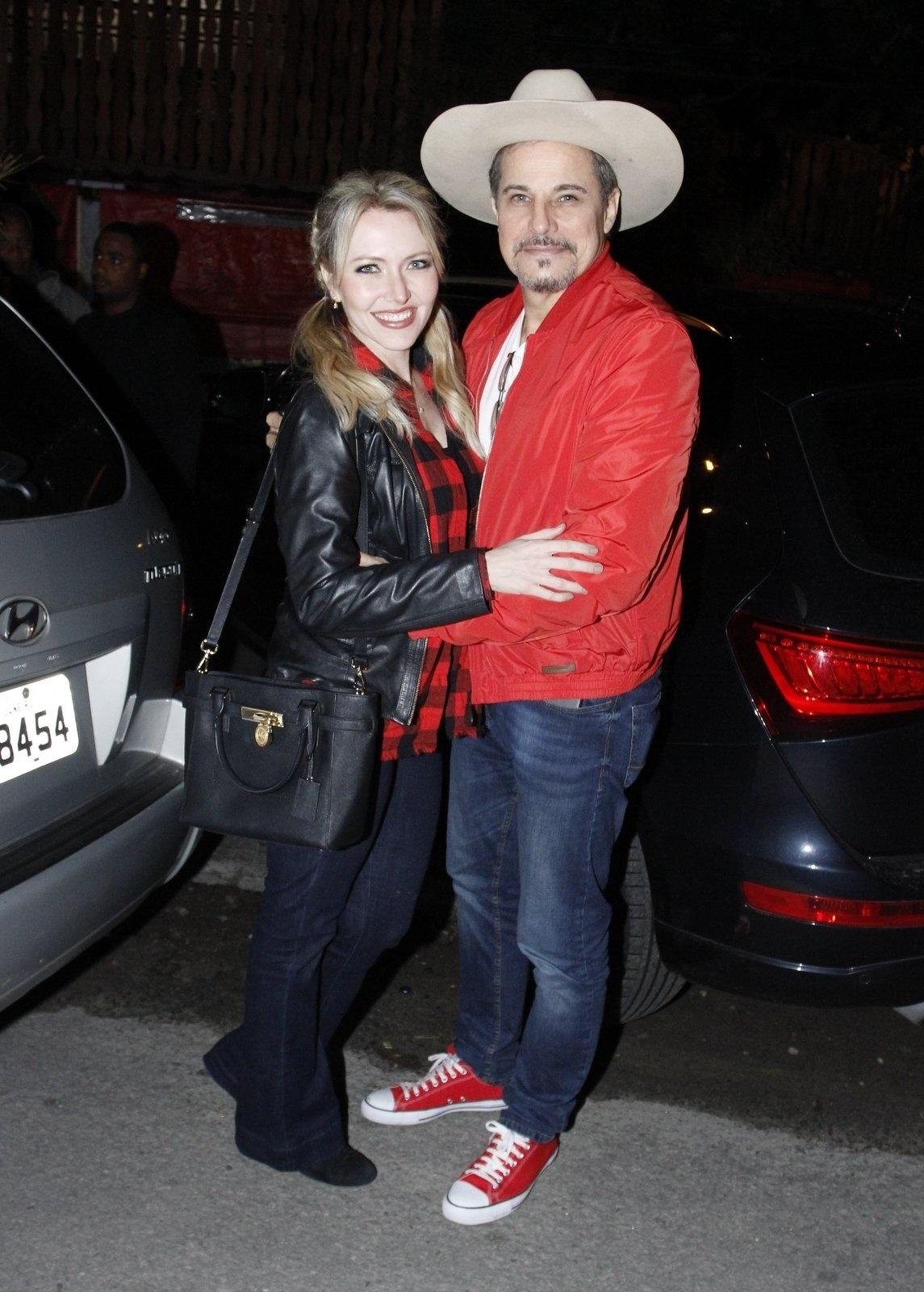 Edson Celulari com a namorada, Karen Roepke - Thyago Andrade/Brazil News