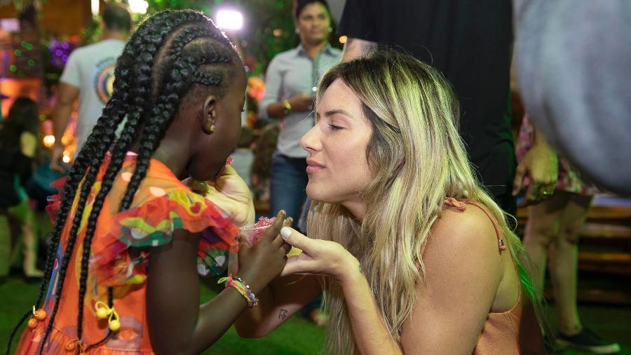 Titi e a mãe, Giovanna Ewbank, se divertem em festa no Rio - Felipe Panfili/Divulgação