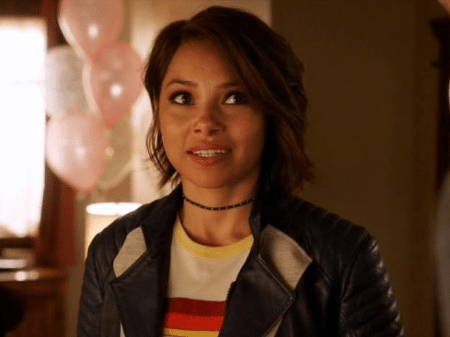 Jessica Parker Kennedy como Nora West-Allen em "The Flash"; ela é é cotada como a nova personagem gay da série - Reprodução
