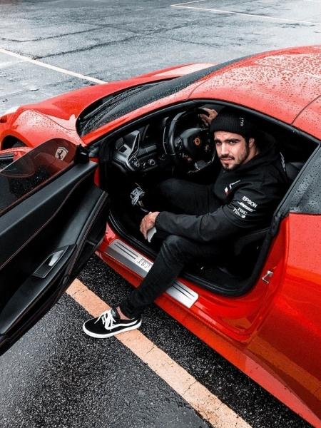 Caio Castro e sua Ferrari - Reprodução/Instagram
