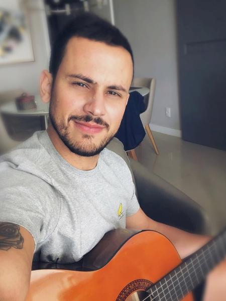 Alvaro Nobre fará hoje uma live no YouTube cantando sucessos de sua carreira - Reprodução/Instagram @alvaronobreoficial 