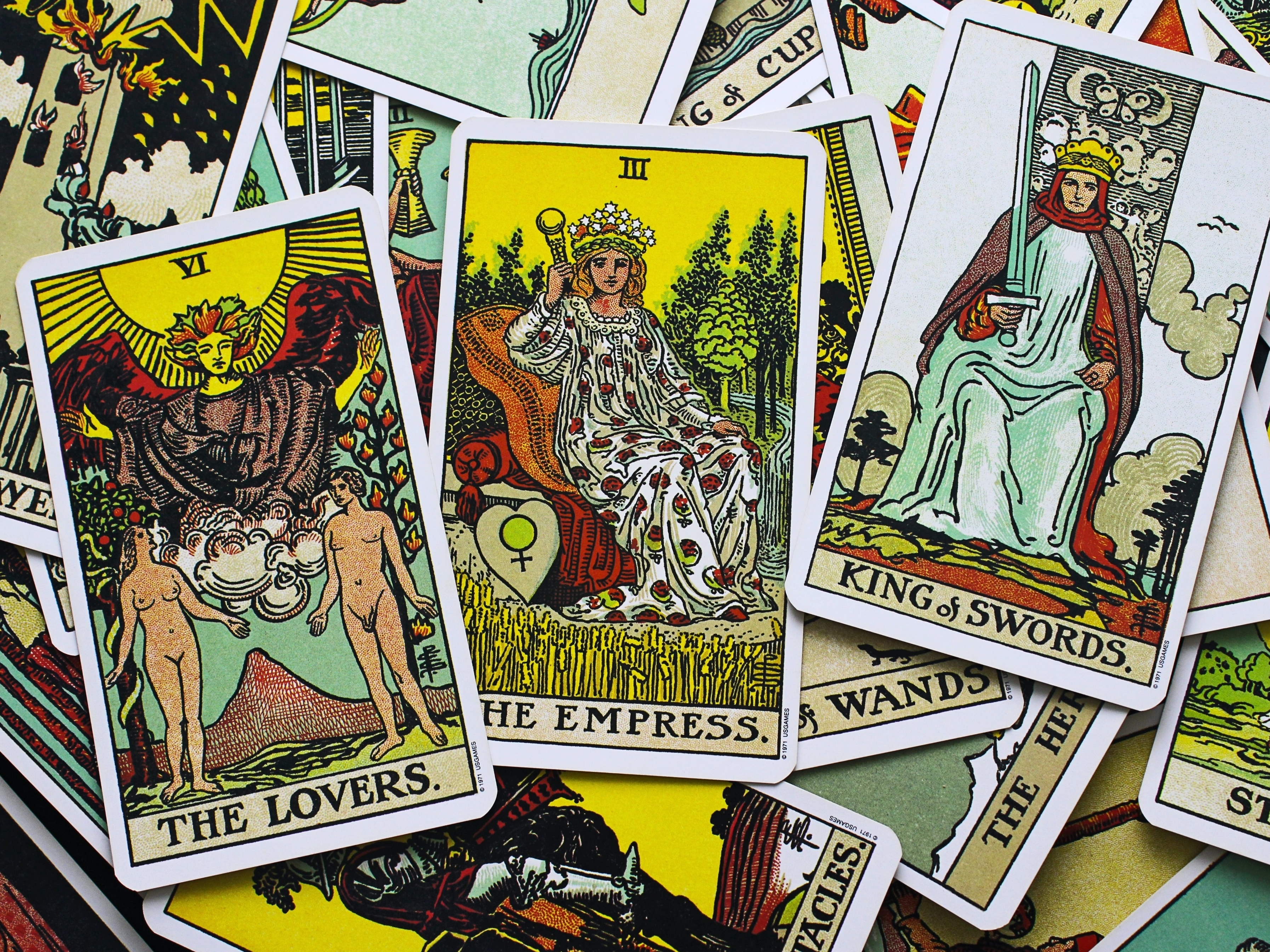 Tarot grátis e muitos outros Oráculos grátis no Vida Tarot