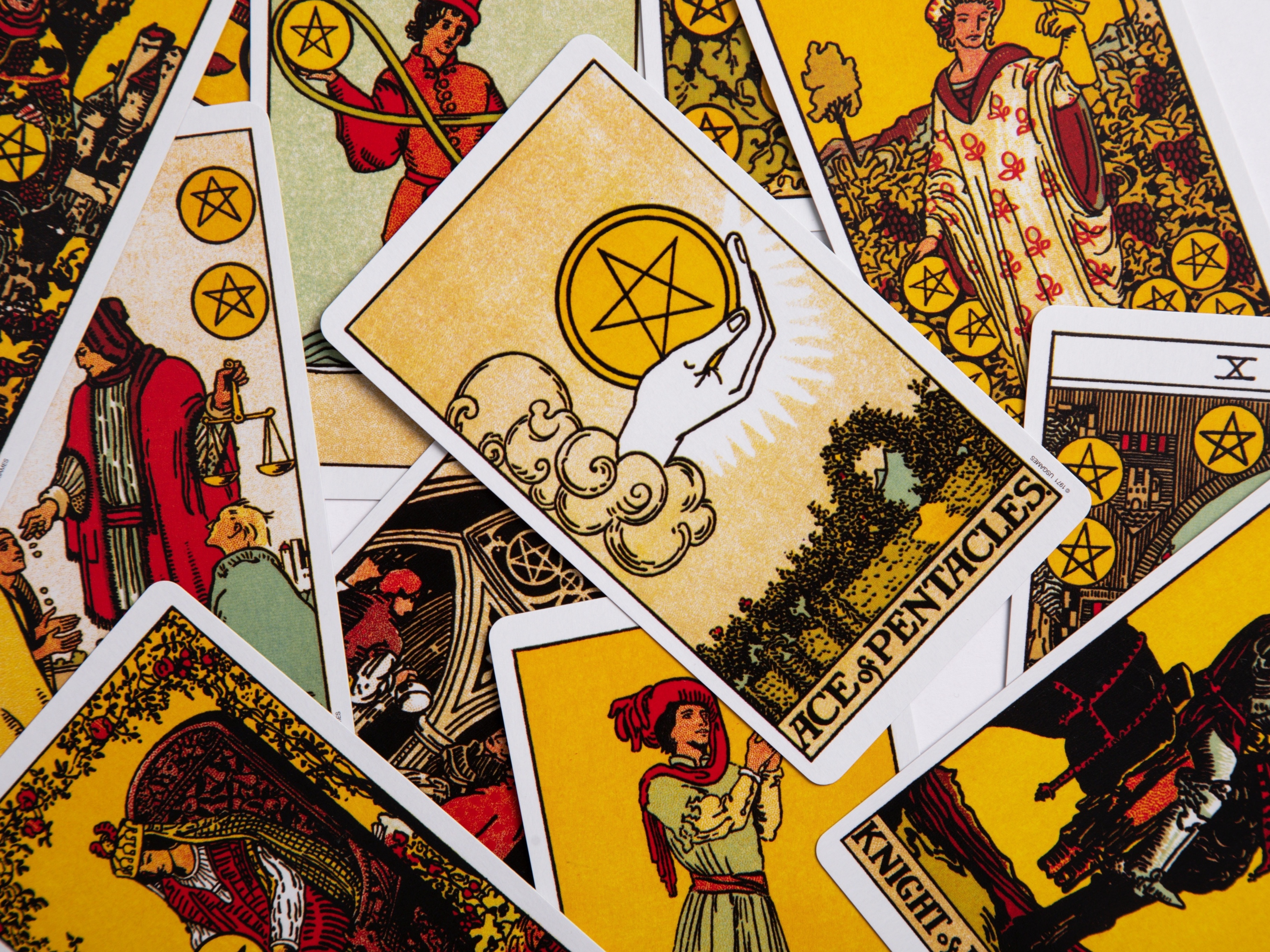 Jogo de Tarot Online Grátis - Tarot de Marselha