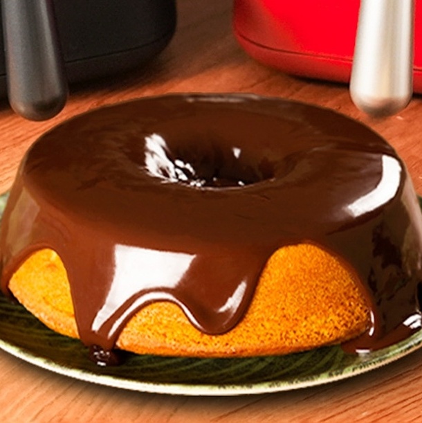 Bolo de Cenoura com Cobertura de Chocolate Receita