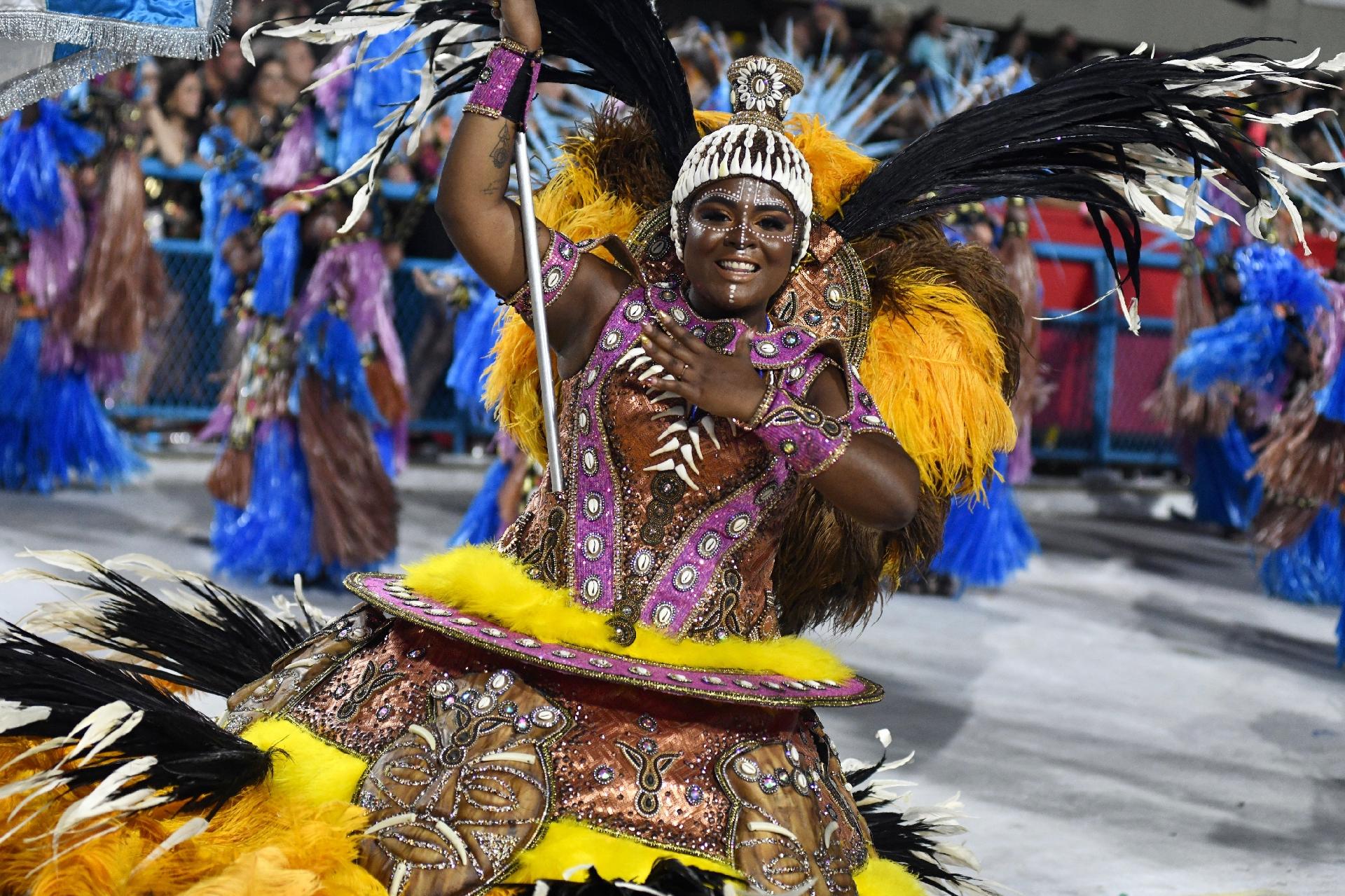 Vila Isabel no Desfile das Campeãs - Lucas Landau/UOL